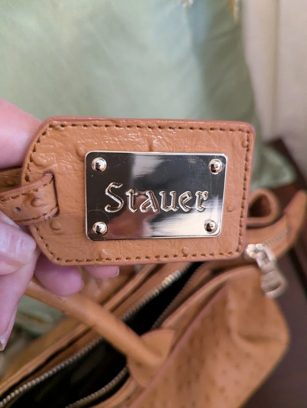 Stauer structured tan